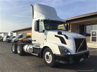 2013 Volvo VNL64T300