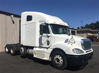 2005 Freightliner COLUMBIA 120