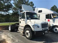 2011 Freightliner BUSINESS CLASS M2 106