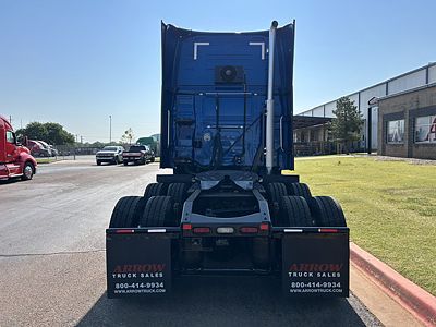 2022 Volvo VNL860