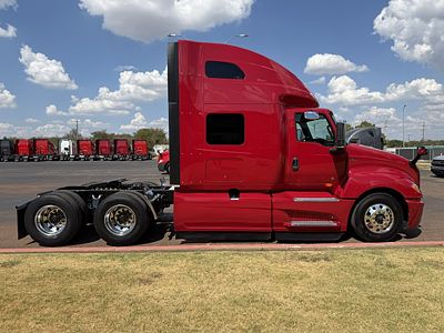 2022 International LT625