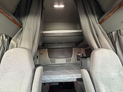 2022 International LT625