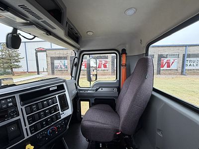 2022 Mack AN64T