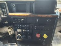 2021 International LT625
