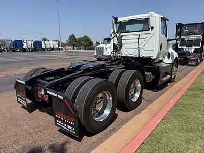2022 International LT625