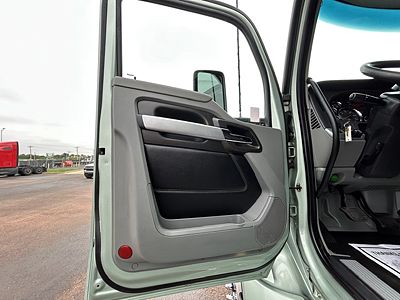 2021 Kenworth T680
