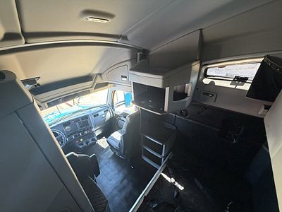 2023 Kenworth T680