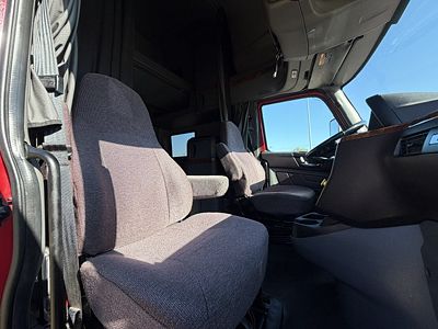 2022 International LT625