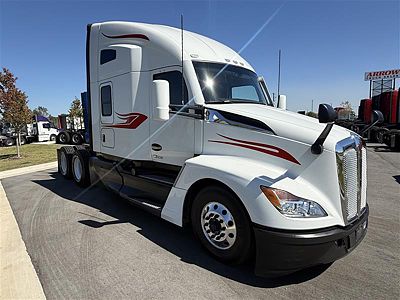 2023 Kenworth T680