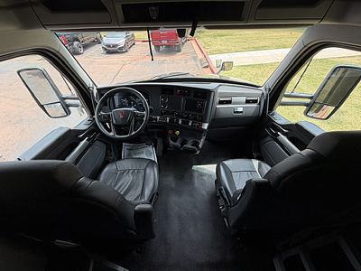 2022 Kenworth T680