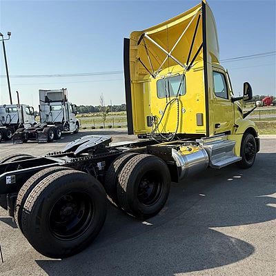 2023 Peterbilt 579