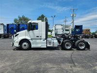 2023 Volvo VNR64T300
