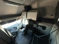 2021 Freightliner CA126