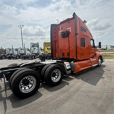2022 Kenworth T680