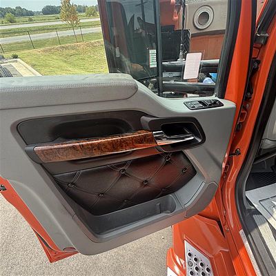 2022 Kenworth T680