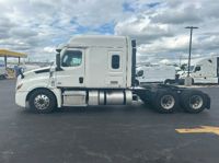 2021 Freightliner CA126