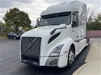 2020 Volvo VNL860