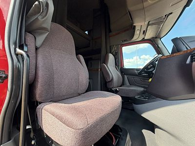 2022 International LT625