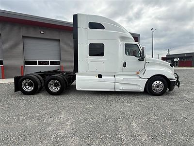 2022 International LT625