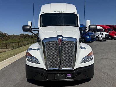 2023 Kenworth T680