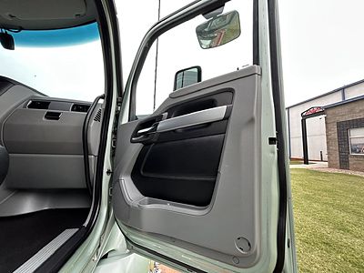 2021 Kenworth T680