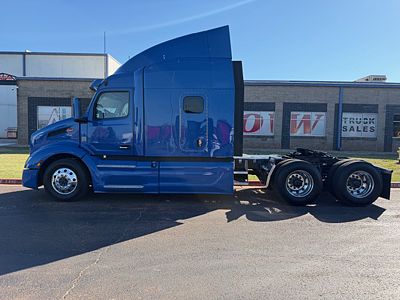 2023 Peterbilt 579