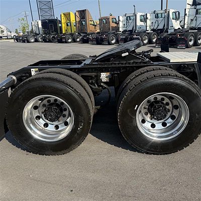 2023 Peterbilt 567
