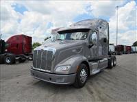 2013 Peterbilt 587