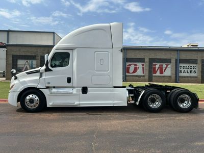 2022 Freightliner CASCADIA