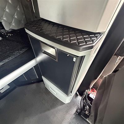 2022 Kenworth T680