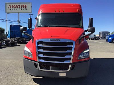 2020 Freightliner CA116