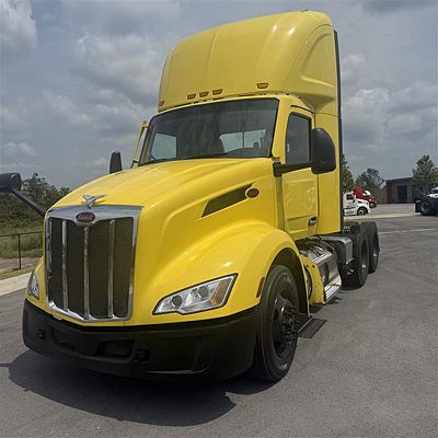 2023 Peterbilt 579
