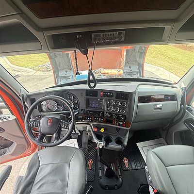 2022 Kenworth T680