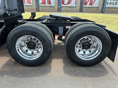 2022 Freightliner CA126
