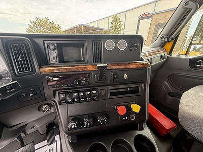 2019 International LT