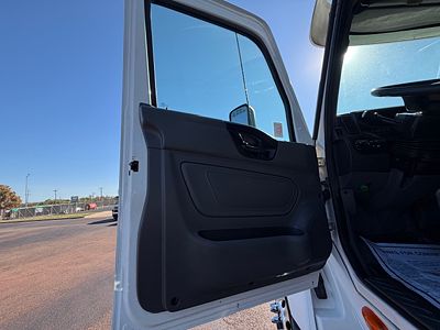 2022 International LT625