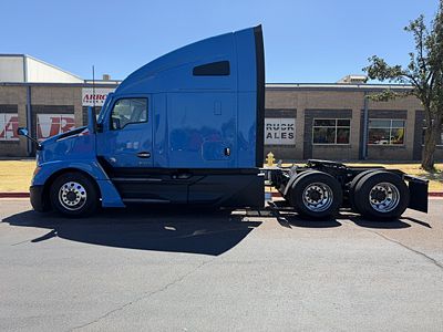 2023 Kenworth T680