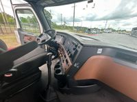 2021 Freightliner CA126