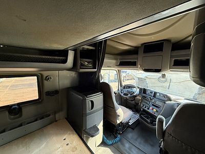 2022 International LT625