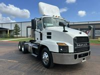 2021 Mack AN64T