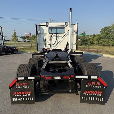 2024 Volvo VNR64T300