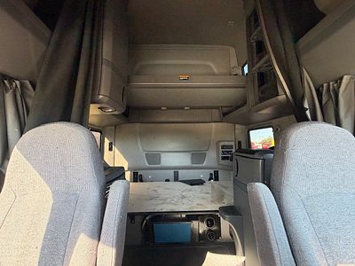 2022 International LT625
