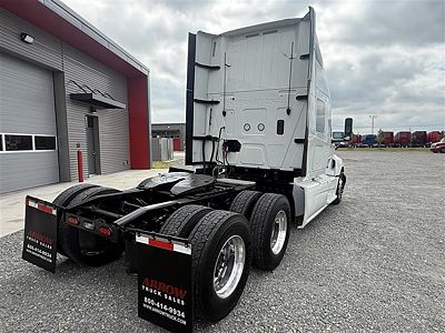 2022 International LT625