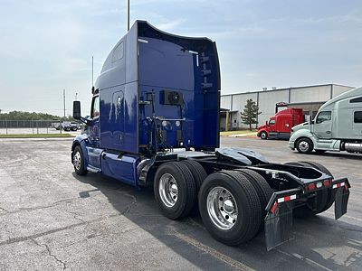 2022 Peterbilt 579