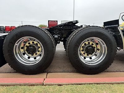 2022 Mack AN64T