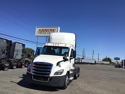 2021 Freightliner CA126
