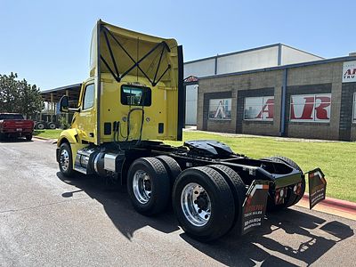 2023 Peterbilt 579