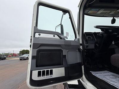 2022 Mack AN64T