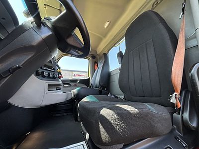 2023 Peterbilt 579