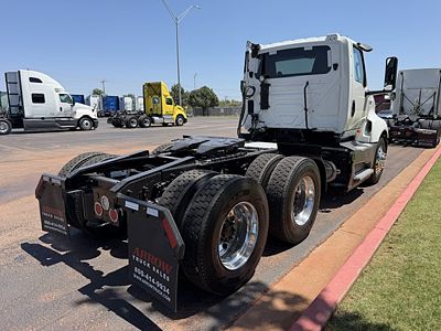2022 International LT625